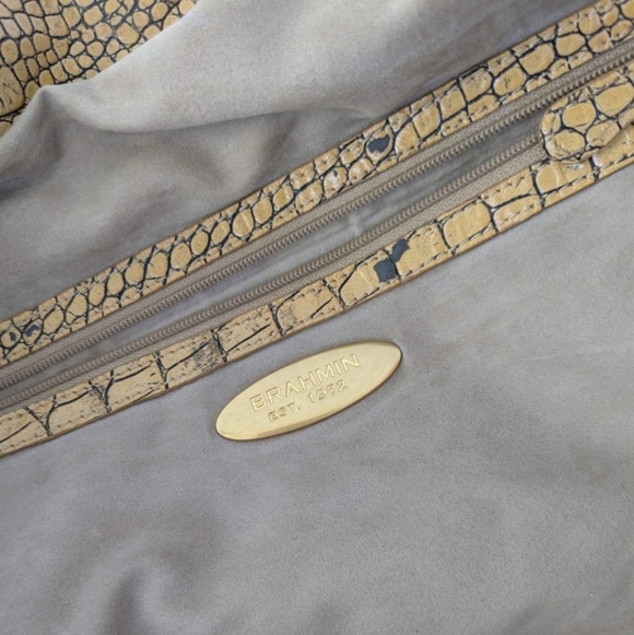 🍍Brahmin Camel Croc-Embossed TanHobo Bag - Picture 4 of 11